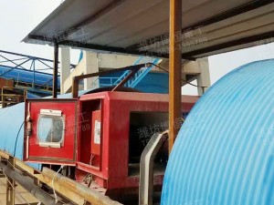 钢丝皮带金属探测仪使用现场